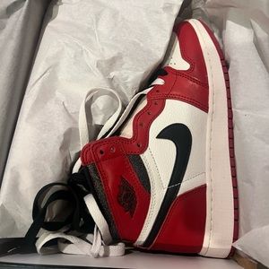 Air Jordan 1 Chicago Lost & Found